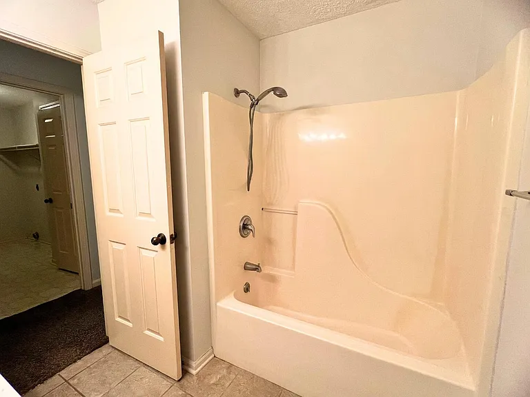 2509 Hollyhock Dr — Photo 29