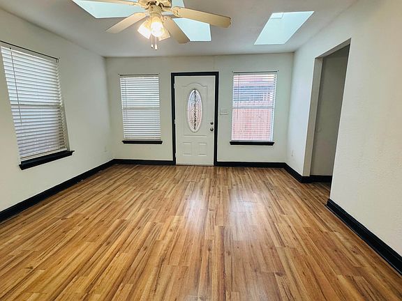 3rd image of 5206 Pond Lake Dr #2
