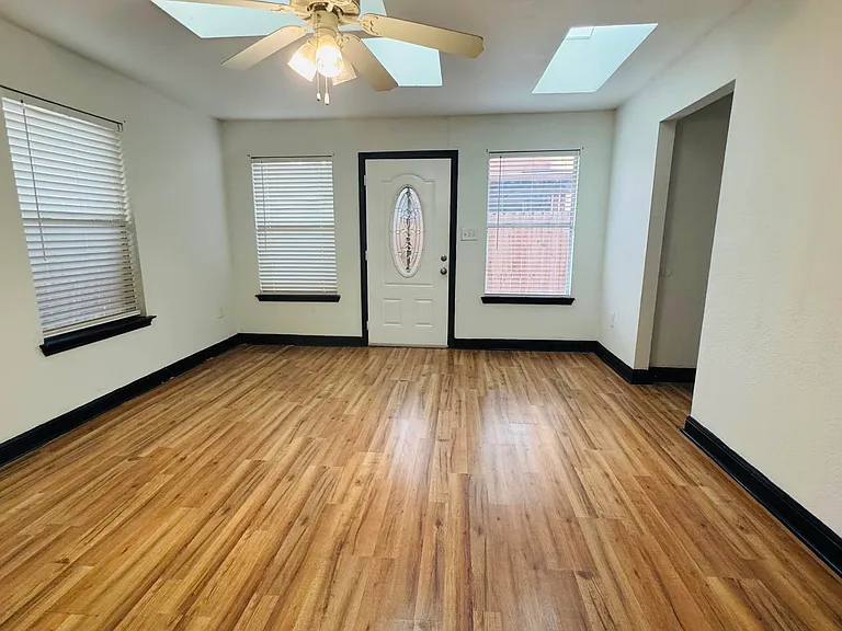 5206 Pond Lake Dr #2 — Photo 3