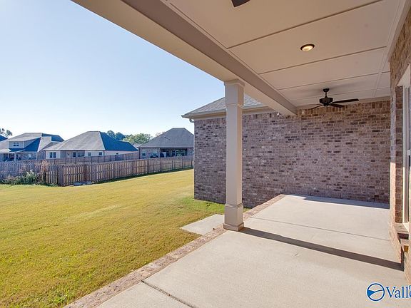 4th image of 3033 Chimney Cove Cir