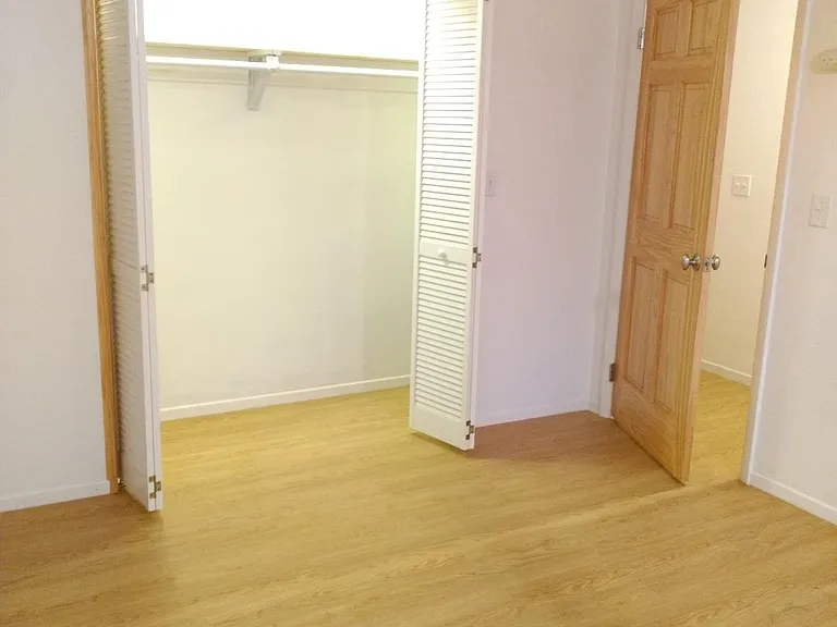 Bedroom Picture 1