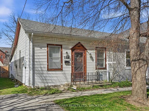 2nd image of 184 Wellington St