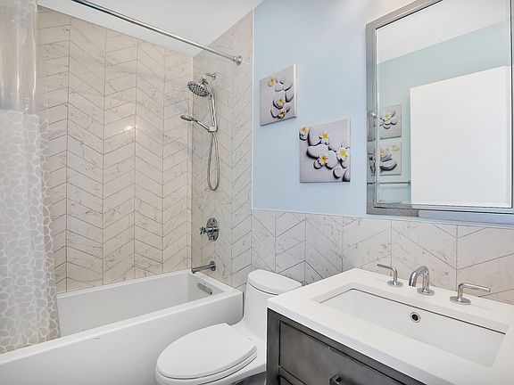 5th image of 225 W 83rd St APT 21I