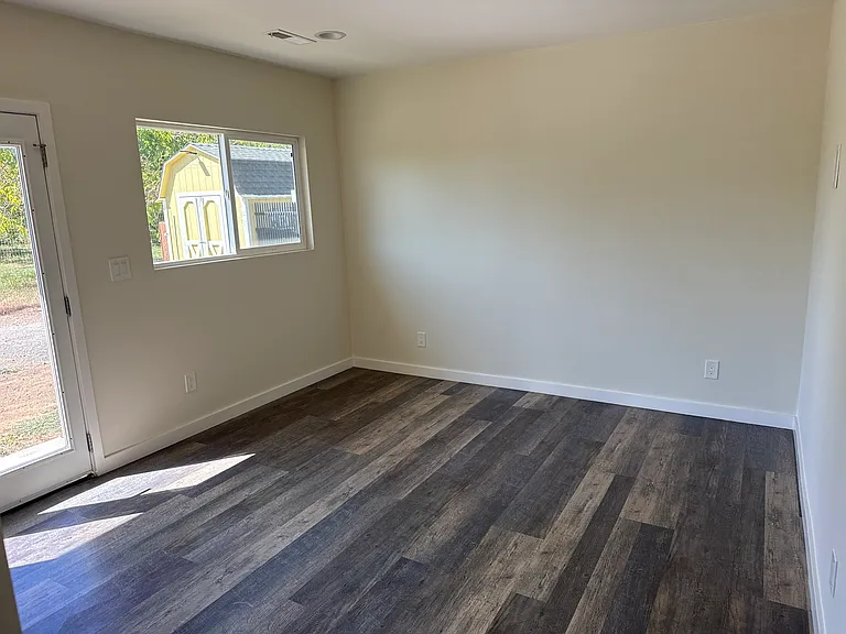 13655 Columbet Ave — Photo 11