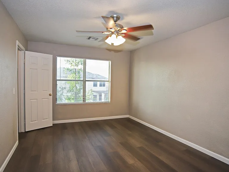 8833 S 13th Pl — Photo 25