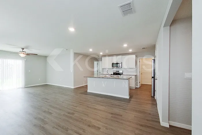 8677 SW 44th Ct — Photo 3