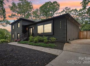 6038 Old Providence Rd, Charlotte, NC 28226