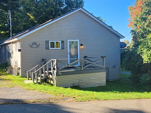 3rd image of 6984 Monroe Ave