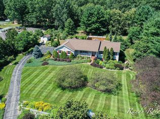 1939 Post Dr NE, Belmont, MI 49306