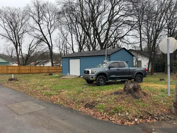 565 4th St NE, Cleveland, TN 37311