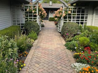 20330 Knights Bridge Rd, Excelsior, MN 55331