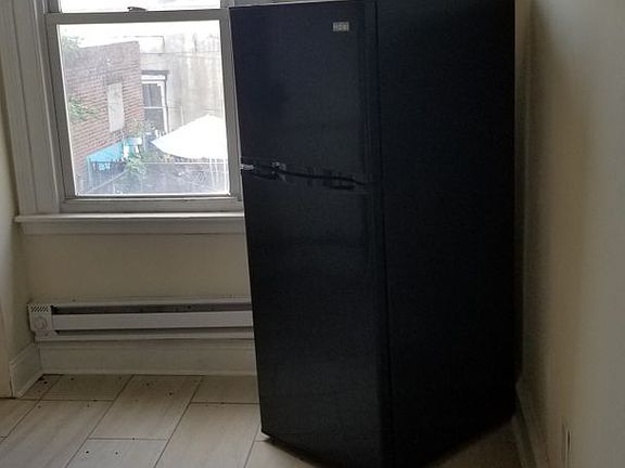 5th image of 3266 Joyce St Floor 2