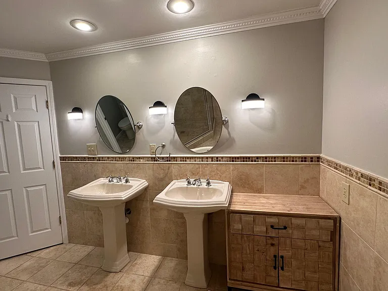 3505 Lakeside Ct — Photo 33