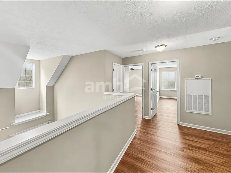 2053 Leefield Dr — Photo 16