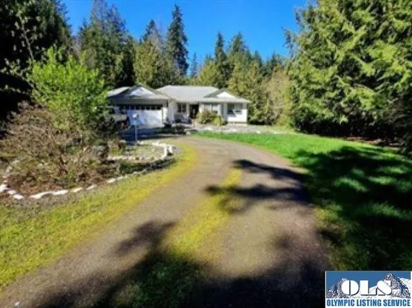 152 Raccoon Rd, Sequim, WA 98382