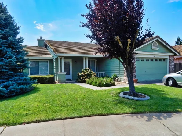 1473 Ranch House Ct, Oakdale, CA 95361