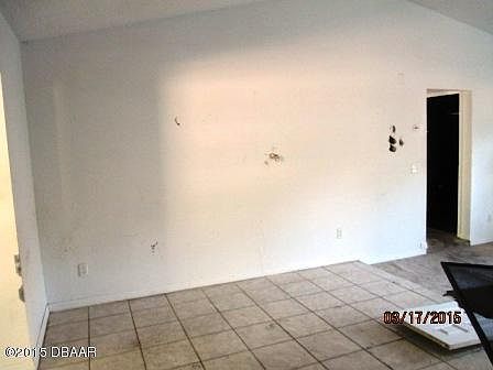 2nd image of 235 S Massachusetts Ave