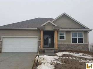 8227 N 173rd St, Bennington, NE 68007