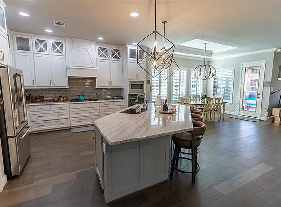 5th image of 3906 Desert Hollow Way