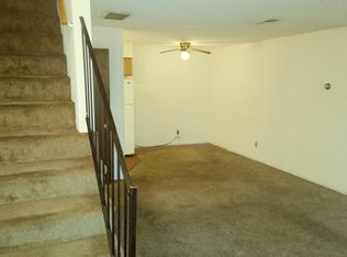 823 S Kim Moor Rd APT B, Peoria, IL 61605