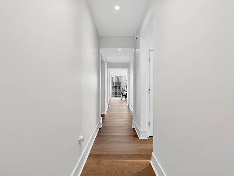 363 E Wacker Dr #3709 — Photo 2