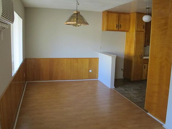 3rd image of 227 N Kenwood St APT 9