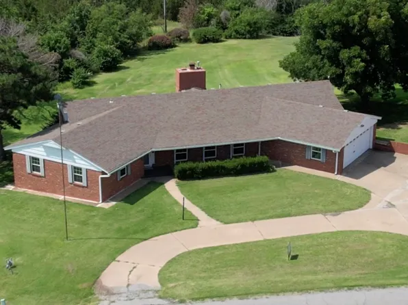 521 Lake Dr, Alva, OK 73717