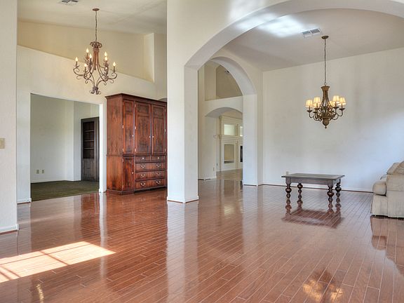 3rd image of 9316 E Arrowvale Dr