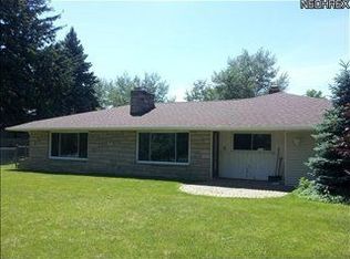 35562 Dewey Dr, Eastlake, OH 44095