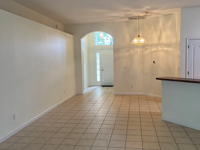 15309 Markham Dr — Photo 29