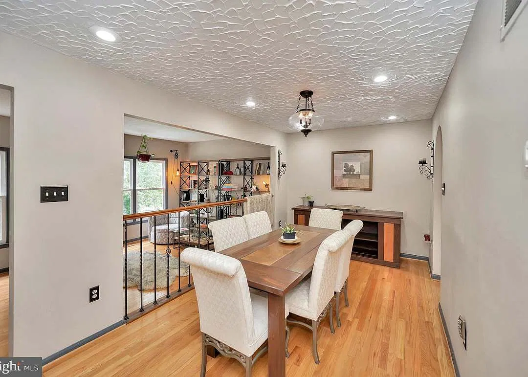 3 bed, 2077 sqft, $2,499 — Photo 4