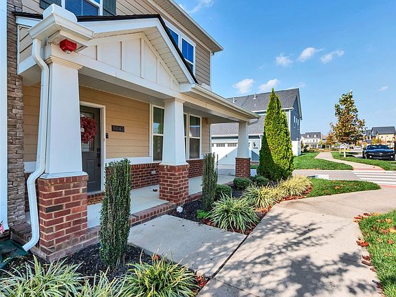 3rd image of 5042 Birchcroft Ln