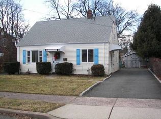 60 Robertson Ave, Hawthorne, NJ 07506