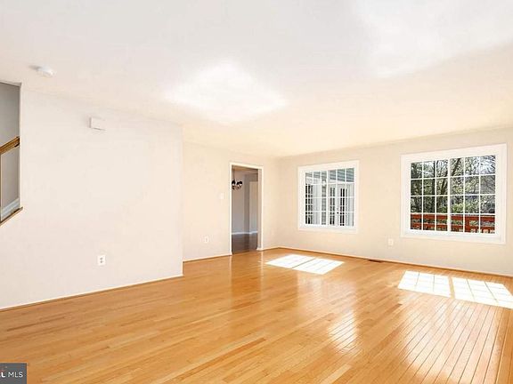 5th image of 8580 Dark Hawk Cir