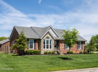 409 Olde Colony Cv, Louisville, KY 40214