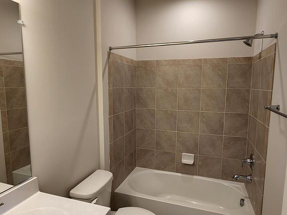 5th image of 1779 Riverbluff Ave