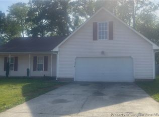 94 Rock Harbor Ln, Spring Lake, NC 28390