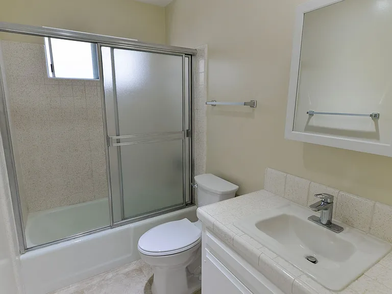262 W Marquita — Photo 18