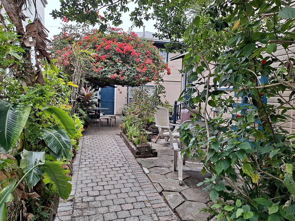 Side Walk way