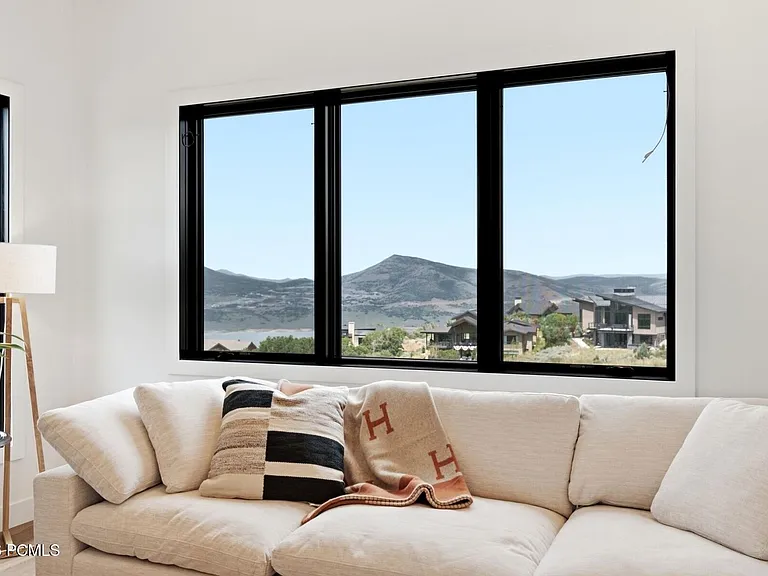 1285 E Lasso Trl — Photo 10
