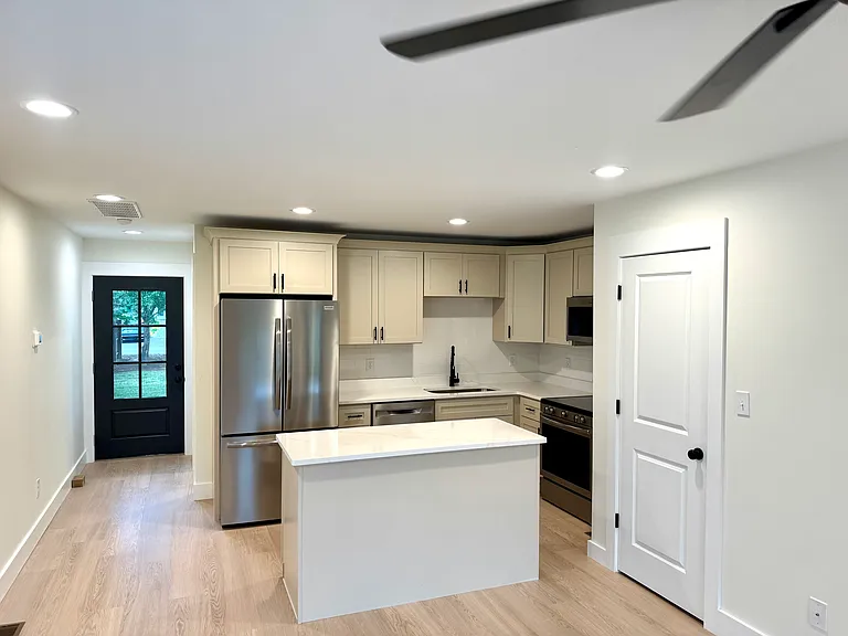 1326 Huntington Ave #B — Photo 7