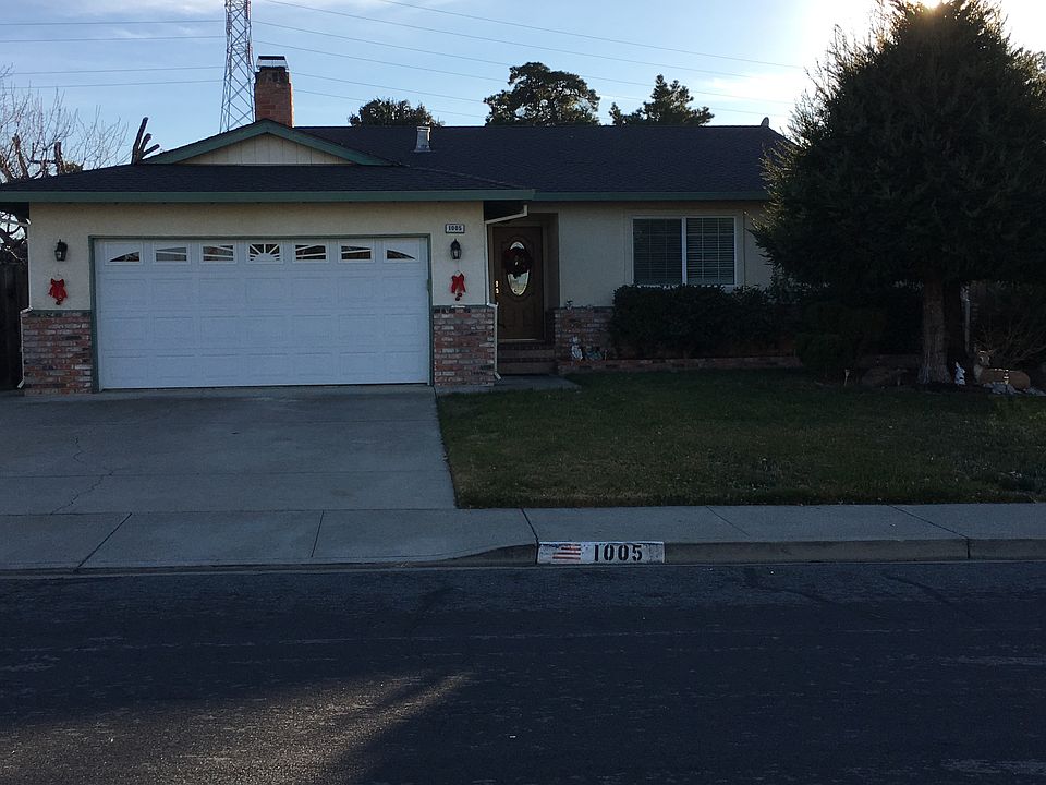 1st image of 1005 Monterey Dr