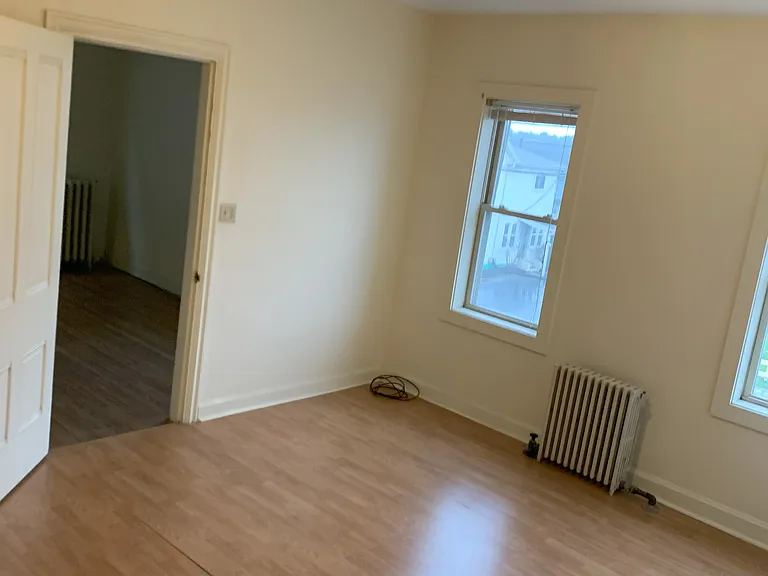 1 E Main St #4 — Photo 4
