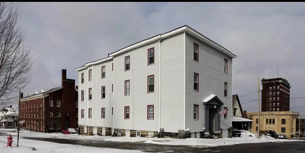 1 bed, 700 sqft, $635 — Photo 1