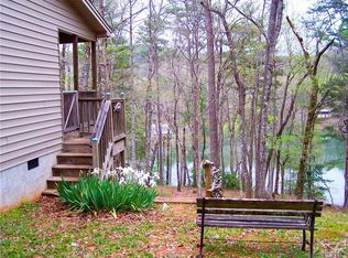 792 Chattooga Lake Rd, Mountain Rest, SC 29664