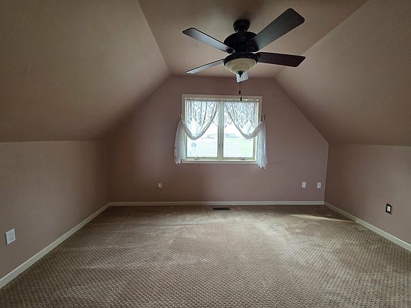 5th image of 210 N 4th Ave
