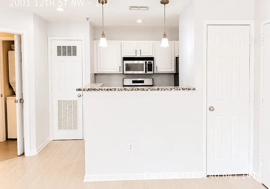 Beautiful 1 BR/1 BA Condo in U Street Corridor! — Photo 4