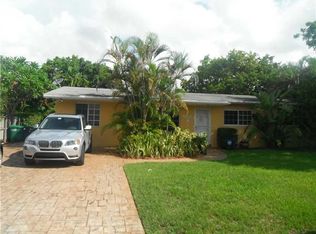 10445 SW 41st Ter, Miami, FL 33165