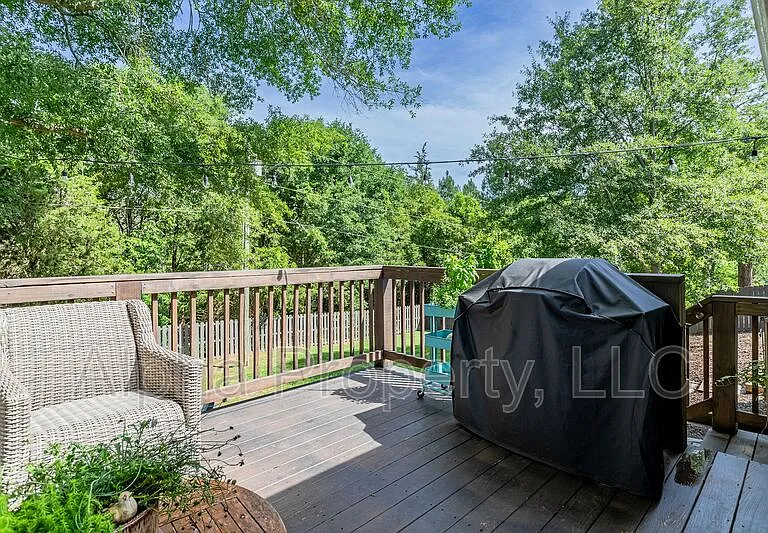 804 N Weston St — Photo 36