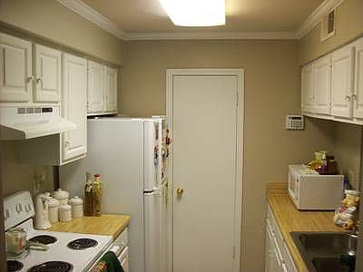 1st image of 211 Antrim Dr APT C